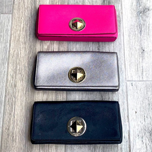๐๐ค KATE SPADE clutch metallic silver. EUC ๐ค๐ - Picture 1 of 16